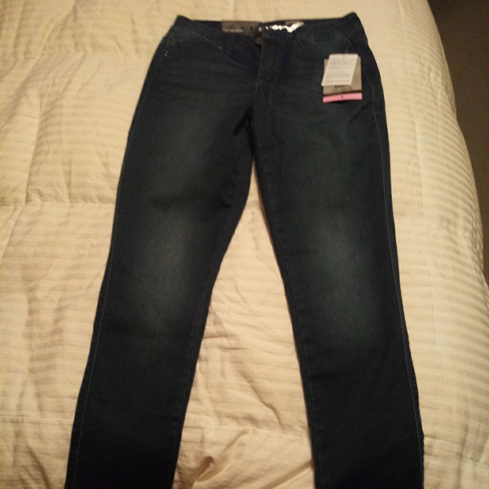 Jeans - Picture 3 of 5